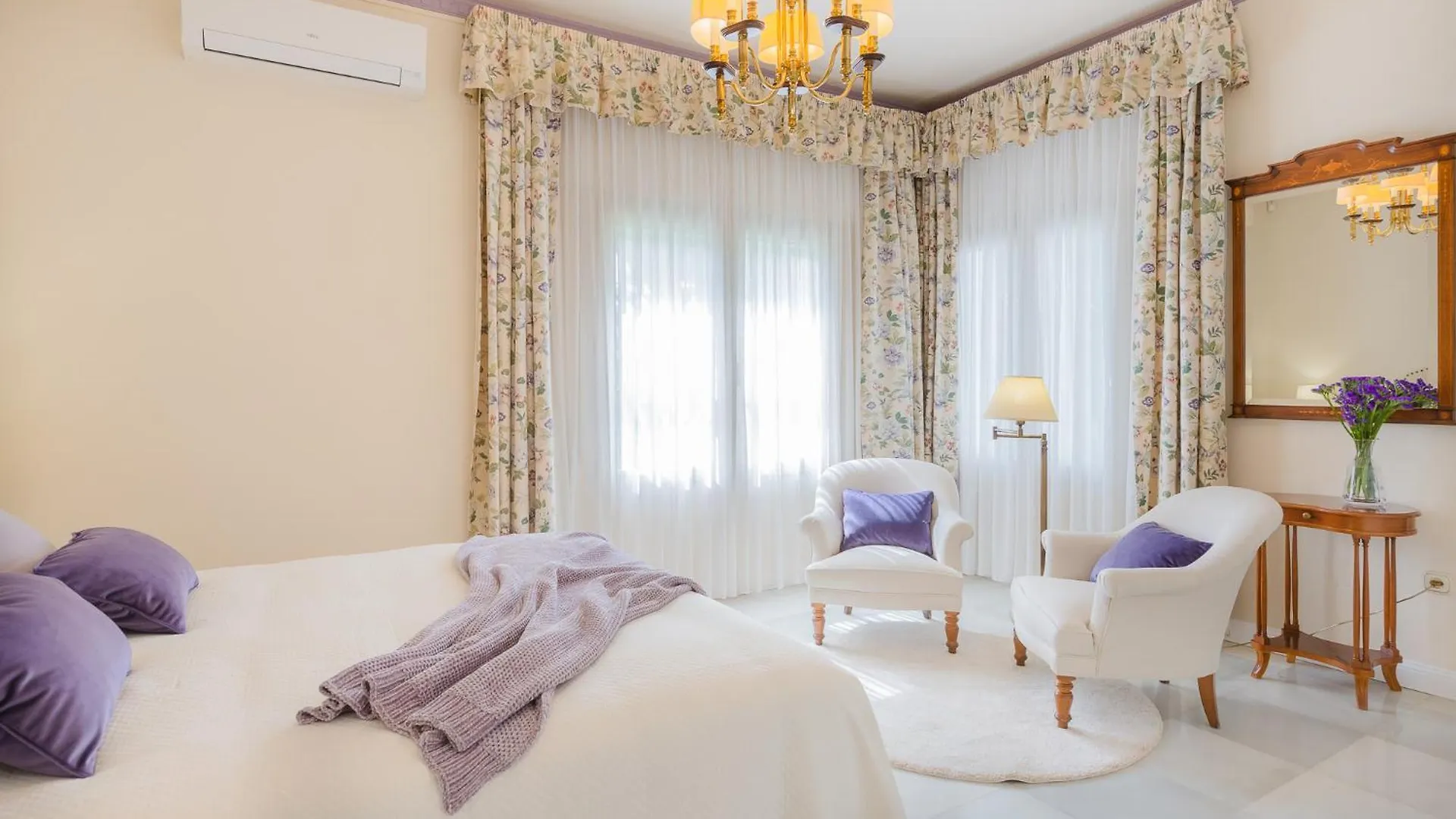 טורמולינוס Villa Galemar Pool & Gardens ספרד