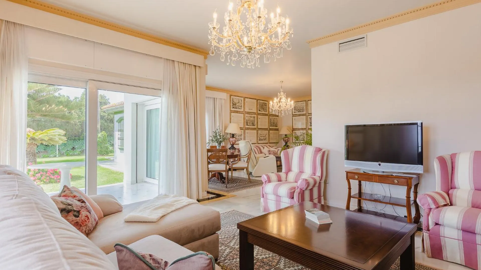טורמולינוס Villa Galemar Pool & Gardens 0*,